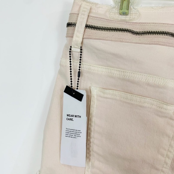 Hudson Shorts - Picture 5 of 6